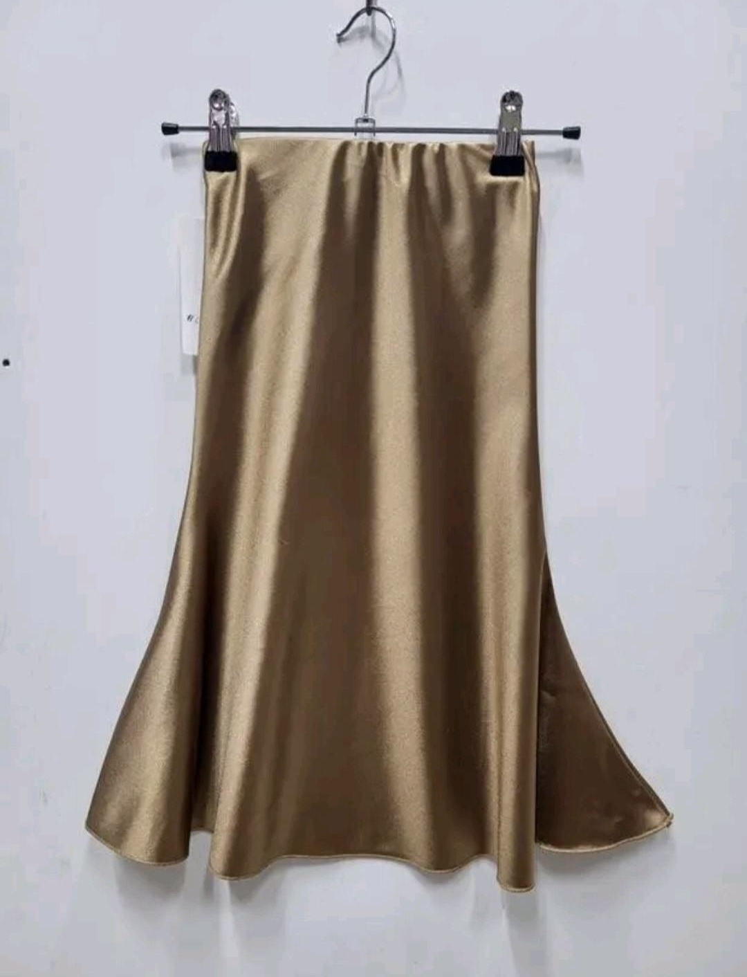 GONNA LUNGA IN SATIN BEIGE